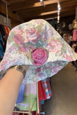 90s Floral Bucket Hat ❤︎