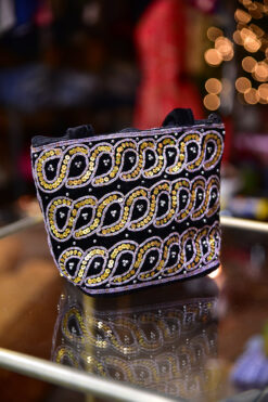 Hotbox-Vintage-Handbag-6471