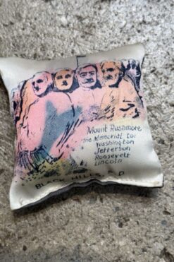 Vintage 1950s Mount Rushmore Souvenir Miniature Pillow
