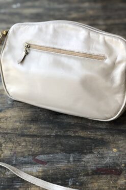Hotbox-Vintage-South-Pasadena-California-Clothing-Bags-1300