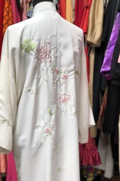 Vintage Embroidered Floral Kimono Robe