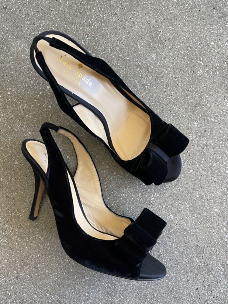 Kate Spade Black Velvet Peep Toe Heels – Size 6 1/2 – Hotbox Vintage