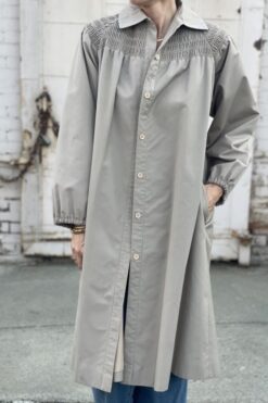 Vintage 80s Oyster Grey Raincoat - M