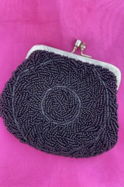 Hotbox-Vintage-South-Pasadena-California-Small-Mesh-Beaded-Coin-Purse-_4462 2 Large