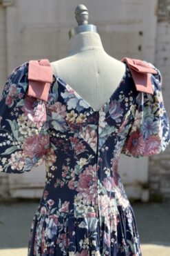 1980s Floral Bow Puff Sleeve Dress