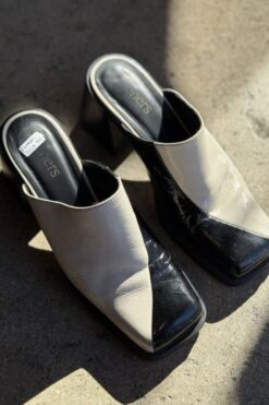 Feners Black and White Leather Mules 39- 8