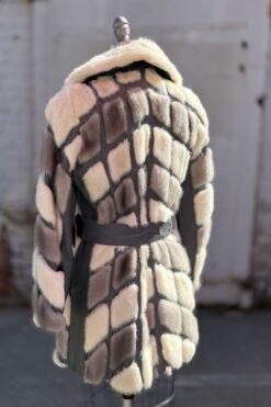 Alternative view of Vintage Patchwork Grey Belted Fur Coat- S
