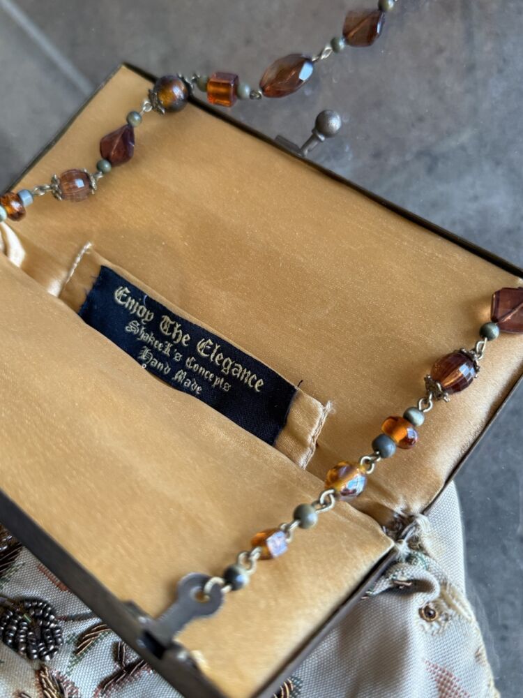 Hotbox-Vintage-South-Pasadena-California-Vintage-2000s-Beaded-Clutch-Enjoy-the-Elegance_6103 Large → Hotbox Vintage