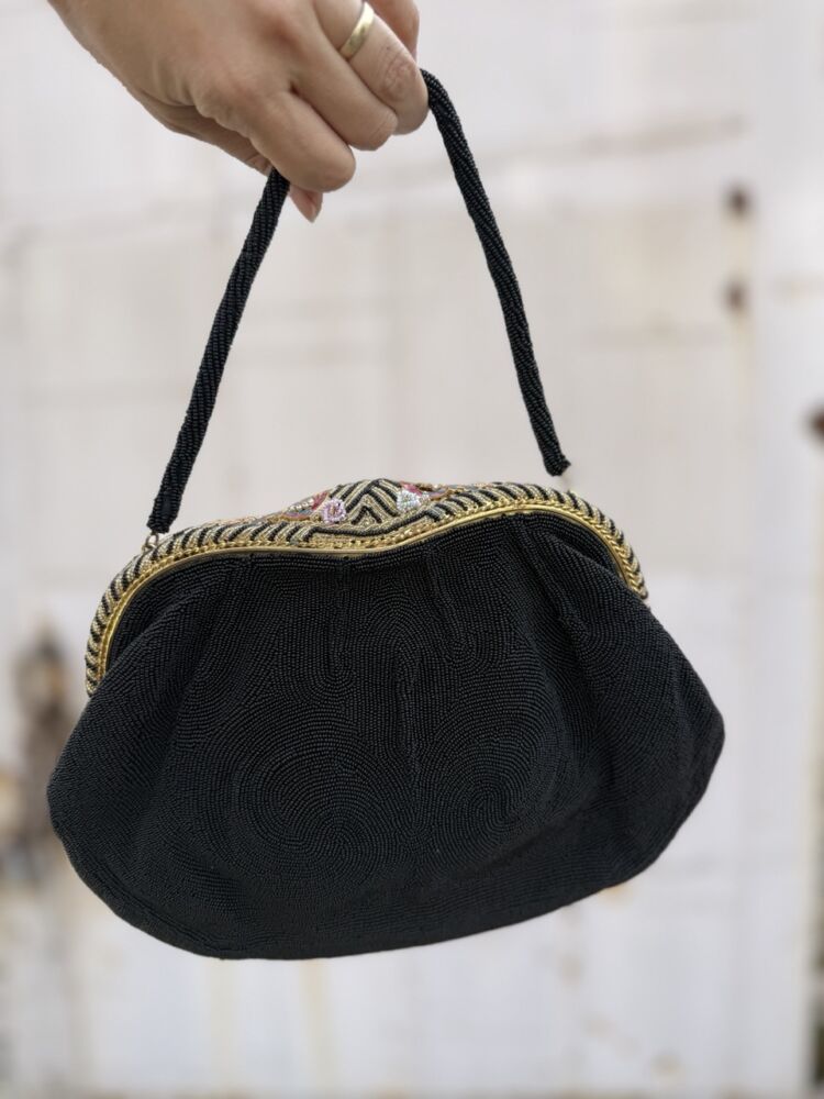 Hotbox-Vintage-South-Pasadena-California-Vintage-Beaded-Delill-Floral-Handbag_6185 Large → Hotbox Vintage