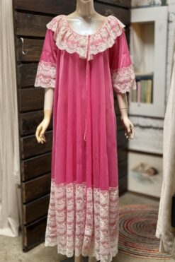 50s Intime of California Lace Robe