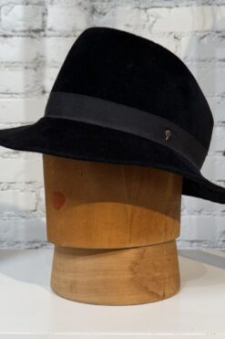 Helen Kaminski Australia Rabbit Fur Felt Velvet Hat
