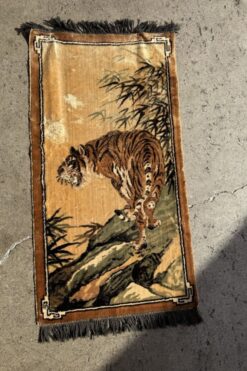 4567 Fringe Velvet Tiger Tapestry