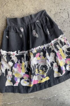 Vintage Ladies and Gentlemen at the Races Waist Apron
