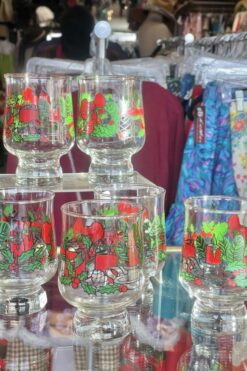 Vintage Christmas Holly Footed Tumblers - Set of 6