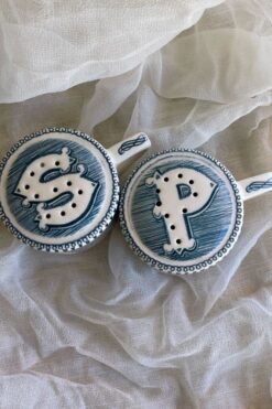 Vintage Blue Willow Transfer Ware Salt and Pepper Shakers Set