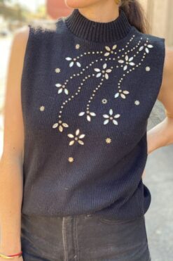 80s Embellished￼￼ Mock Neck Sleeveless Sweater Top - One Size