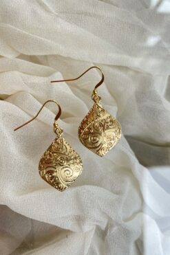 Gold Tone Teardrop Dangle Earring