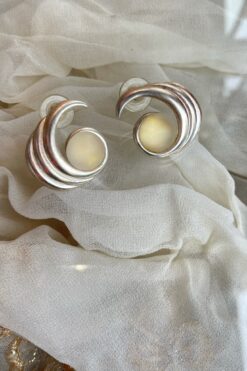 Vintage Swirl Earring