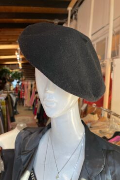 Black Wool Beret