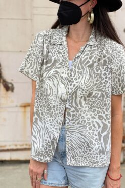 Vintage Animal Print Button Down Shirt - M/L