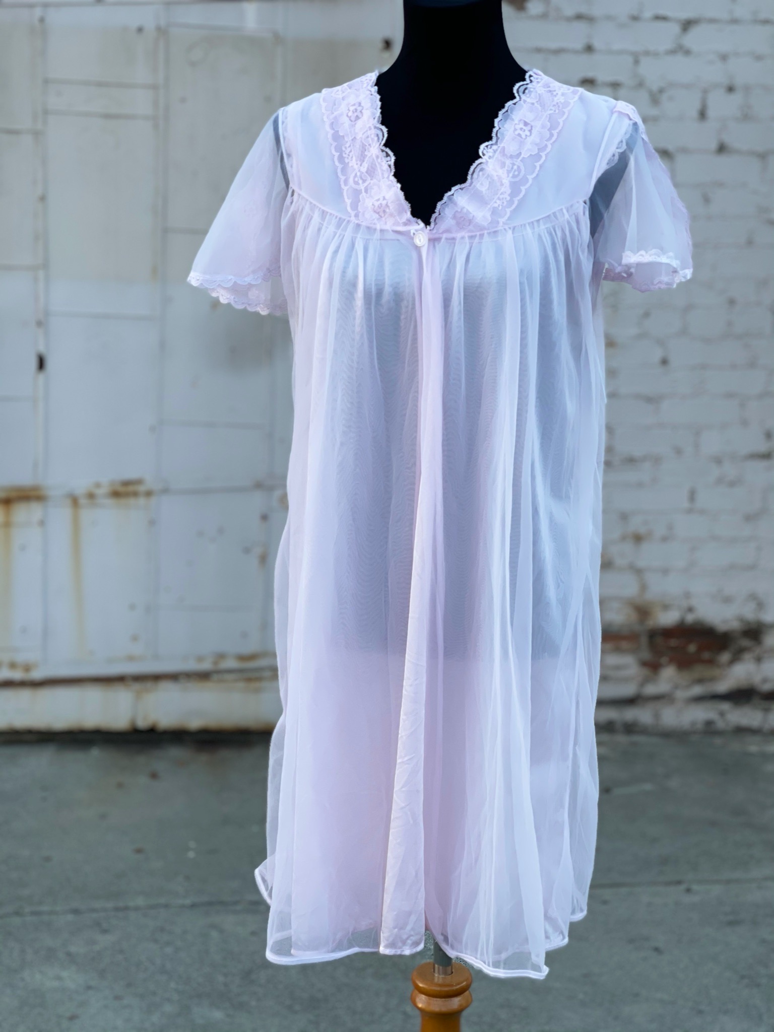 Vintage peignoir set size large vintage lingerie pale pink nightgown and robe 100% nylon