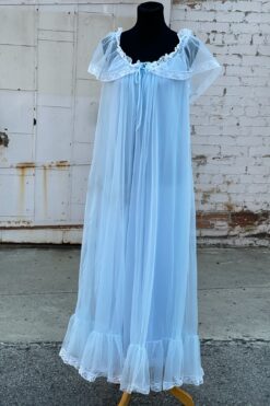 SOLD Vintage Light Blue Nightie and Peignoir Set  –  Small