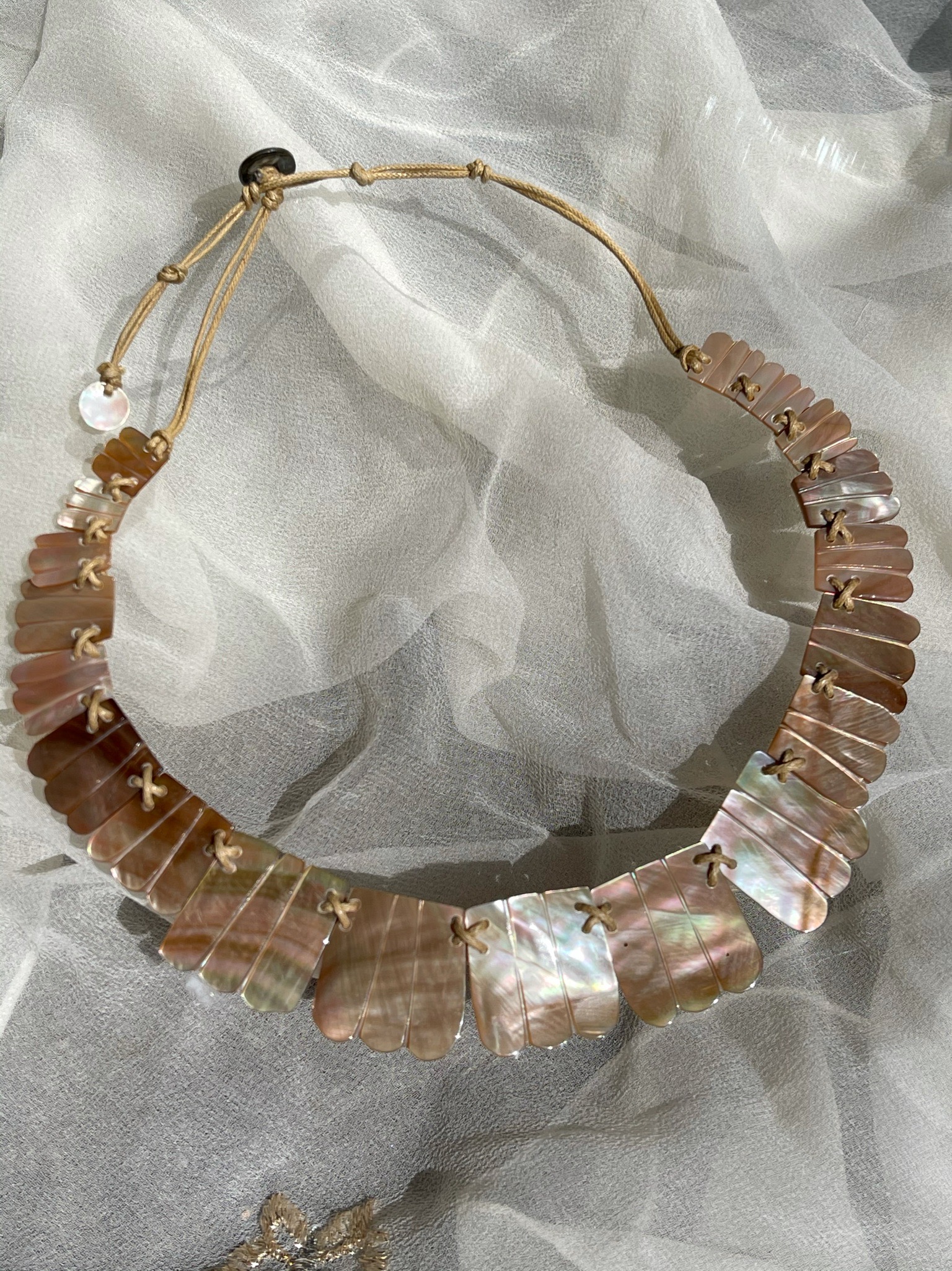 90s Mother of Pearl & Cord Necklace