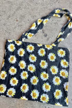 Hotbox Daisy Tote Bag