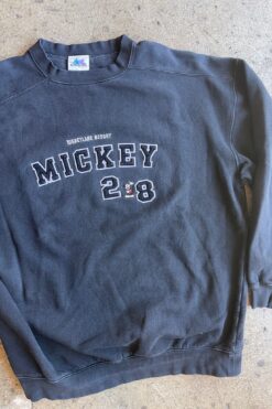 00s Mickey 28 Black Sweatshirt - Large