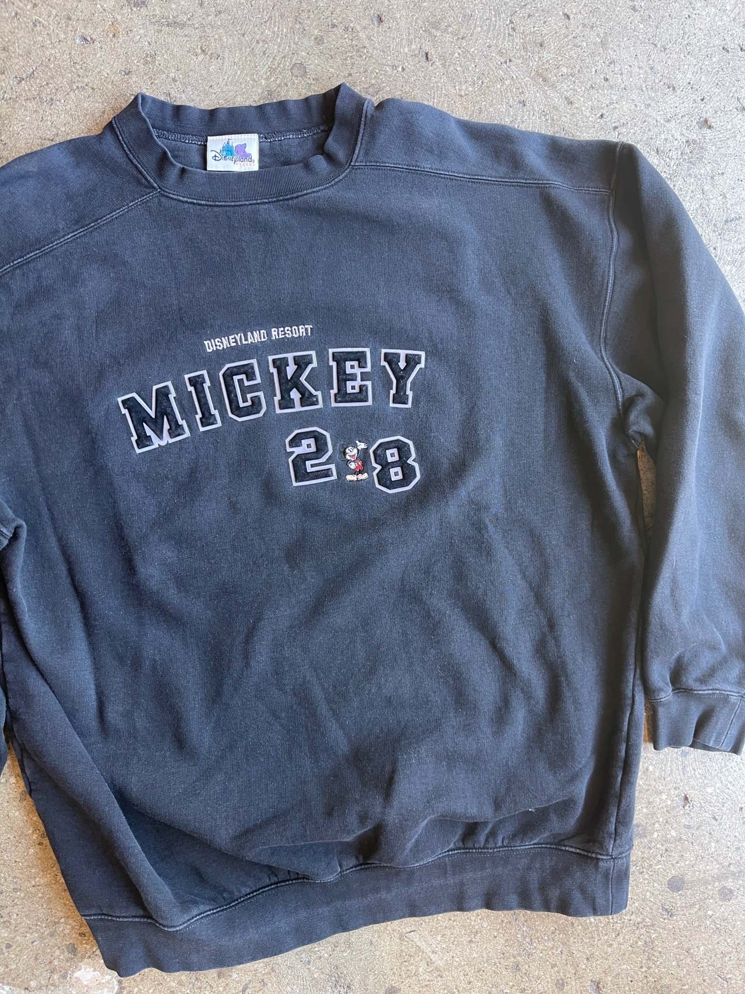 00s Micky 28 Black Sweatshirt – Large → Hotbox Vintage