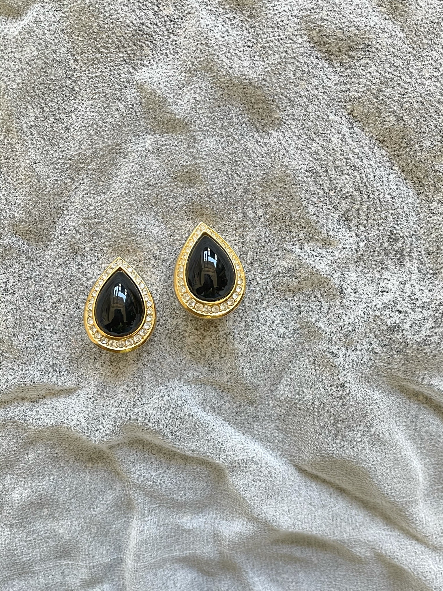 Christian dior vintage clip on outlet earrings