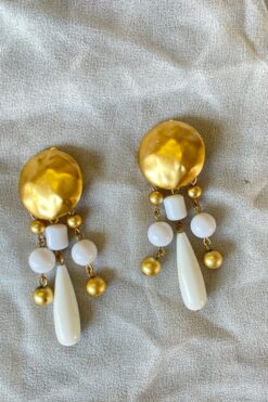 Vintage Jacqueline Ferrar Hammered Gold Tone Dangle Earring - Clip On