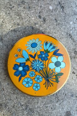 SOLD 60s Makeup Compact