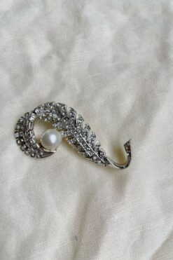 Vintage Silver Rhinestone Leaf and Pearl Pin