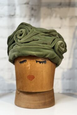 Vintage Green Rosette Velvet Wire Hat