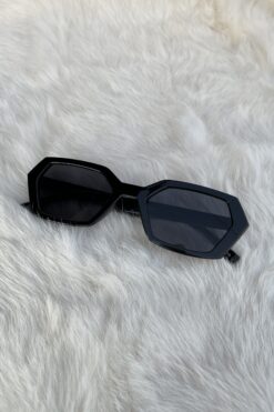 Black Gwyneth Sunnies
